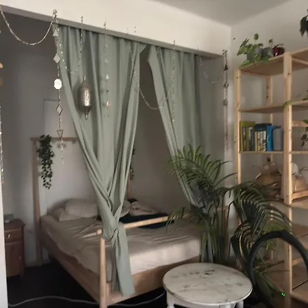 Private In The Heart Of Kallio 公寓